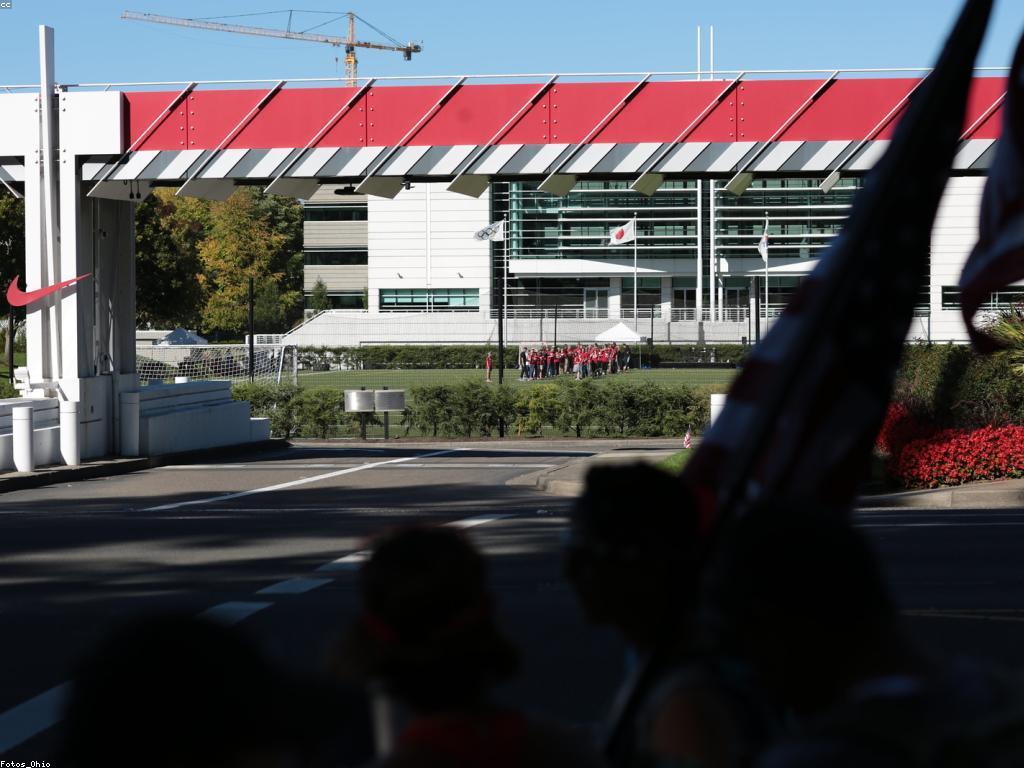 ស៊ិចស៊ីនត្រួតពិនិត្យ: ការសិក្សាដើម្បីចាប់អារម្មណ៍និងការបង្កើនការផ្សព្វផ្សាយ